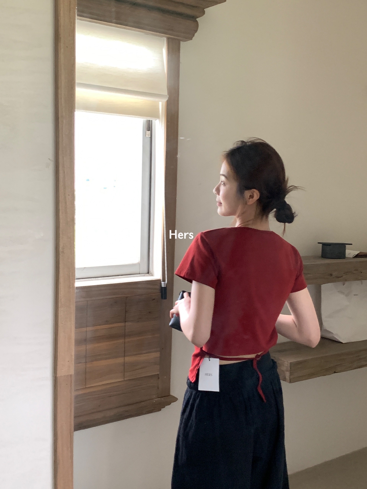 一勺甜hers设计感后背亮点短袖T恤女2025夏新款显瘦休闲上衣21032