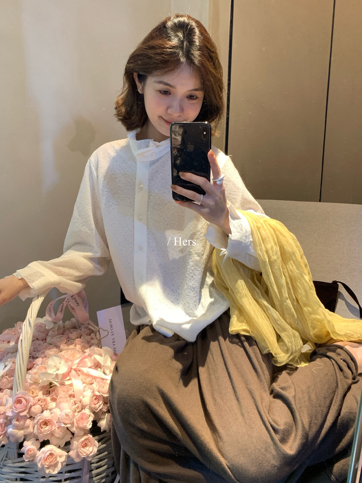 Hers肌理感半高领小衫女白衬衫