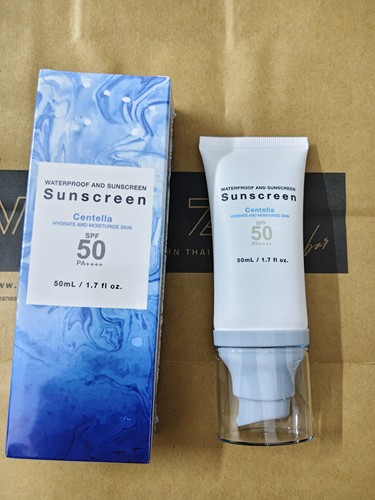 跨境Sunscreen防晒乳霜流动性好 透明质酸水感积雪草清爽水润无色