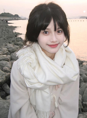 白色围巾女款2026新款冬韩系氛围感高级感纯色奶呼呼围脖百搭披肩