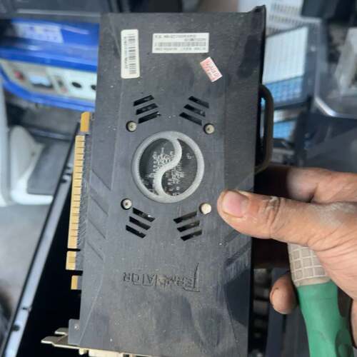 可维修显卡GTX1050 2G，成色如图，没有清理灰尘，功能完