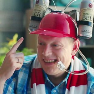 饮料帽聚会畅饮头盔搞笑喝水头盔装扮堵门惩罚创意圣诞节小孩结婚