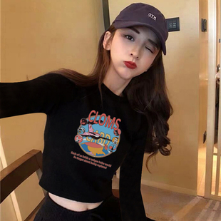 黑色短款上衣女长袖秋冬修身显瘦洋气卡腰露脐百搭印花t恤纯棉潮