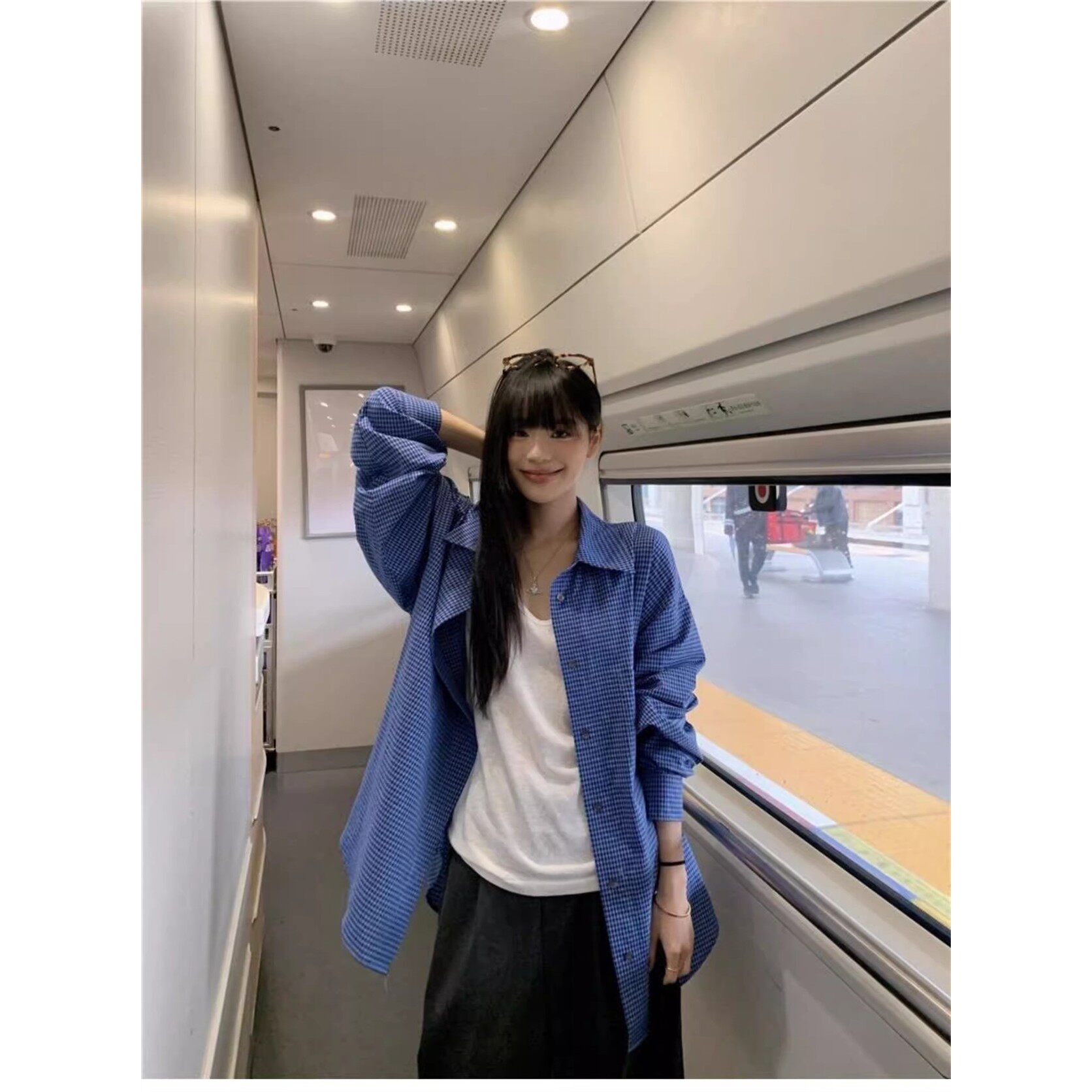 廓形宽松蓝色格子长袖衬