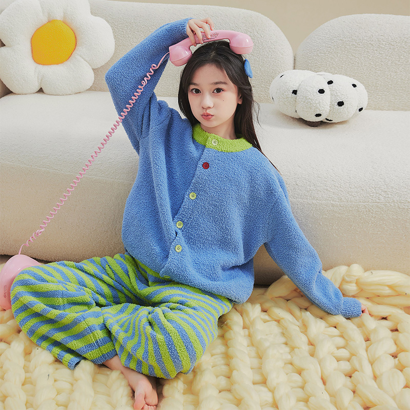 衣尔曼克女童蓝绿色家居服套装