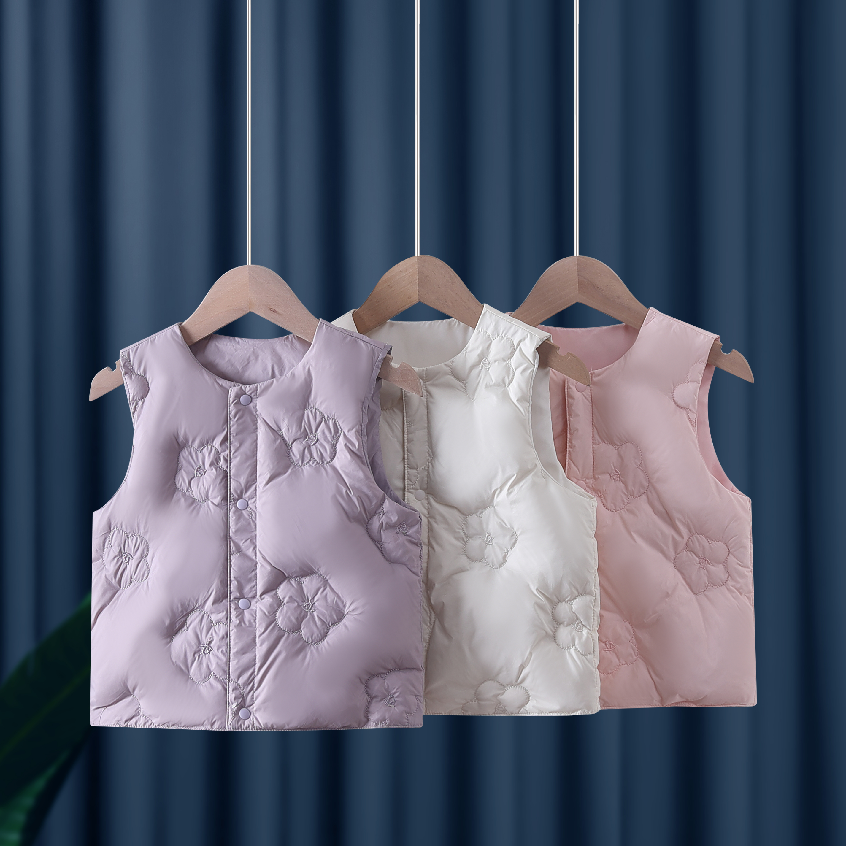 科迪熊女童羽绒马甲保暖背心