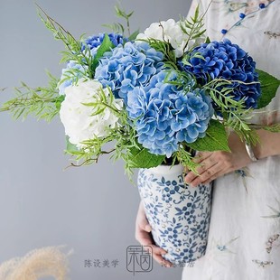 仿生绣球花仿真花轻奢干花饰品摆件手感保湿单支餐桌装饰假花花束