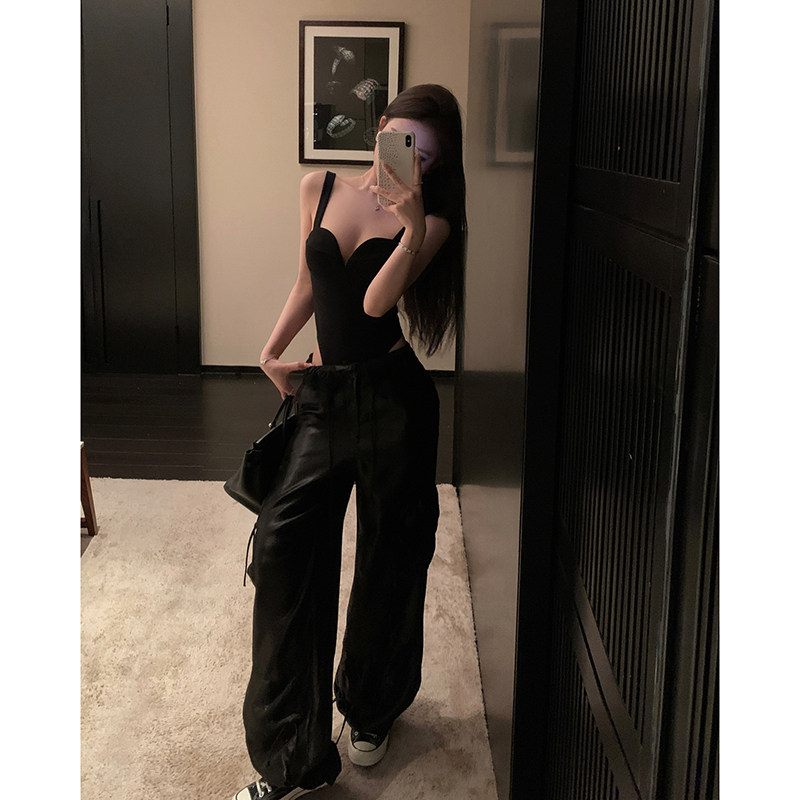 FREE UC辣妹气质高级感吊带连体上衣性感无袖背心外穿/阔腿长裤