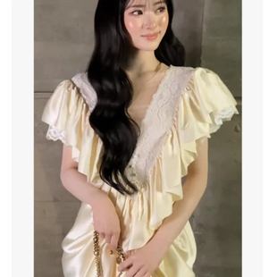 Anna同款 法式宫廷少女感蕾丝V领连衣裙女设计感显身材掐腰短裙