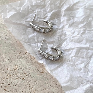 CuteDouu 闪锆半环 方圆脸超闪锆石耳钉耳环清冷感简约吸睛耳饰女