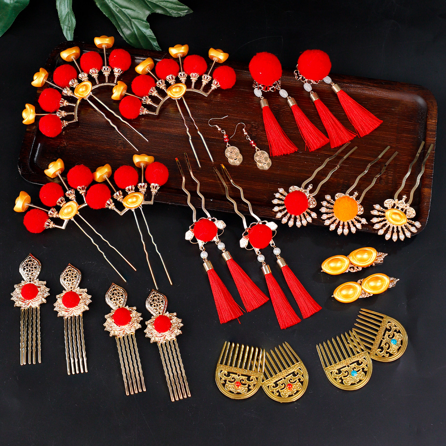 喜庆红色毛球发钗新年cos小财神造型元宝仿铜钱小u钗侧边掩鬓插梳,饰品/流行首饰/时尚饰品新,发饰,淘宝优惠券,粉丝福利购,淘宝优惠卷