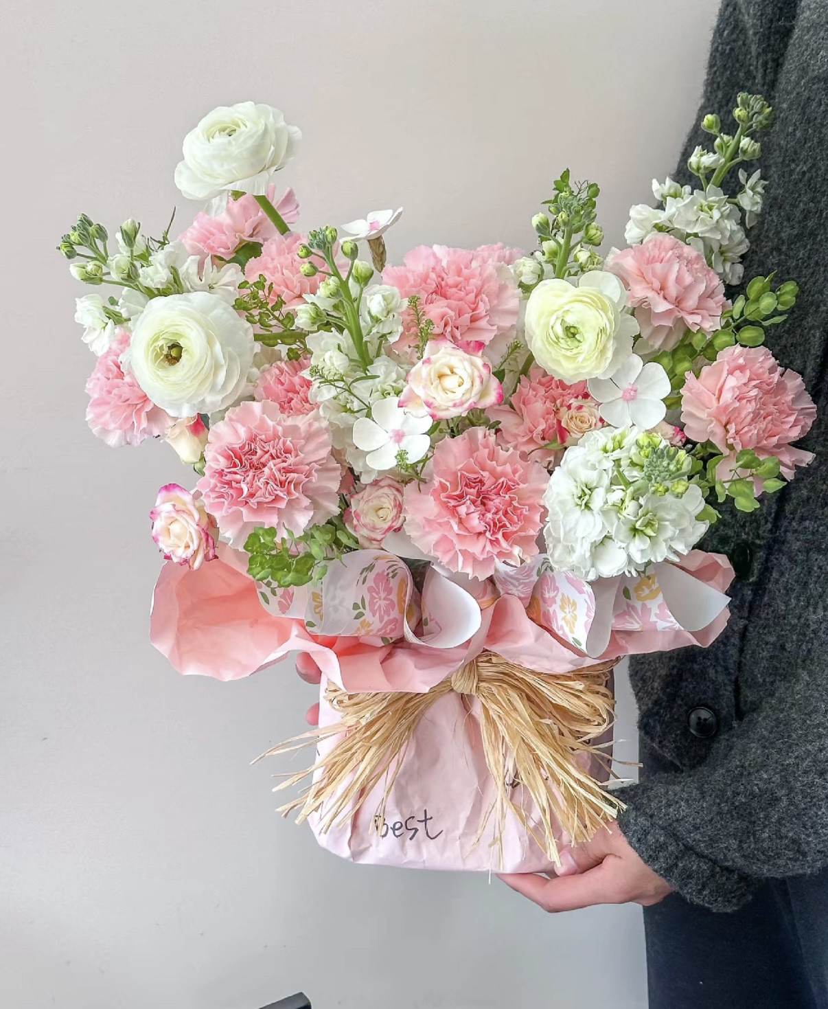 青岛同城康乃馨生日混搭花束速递