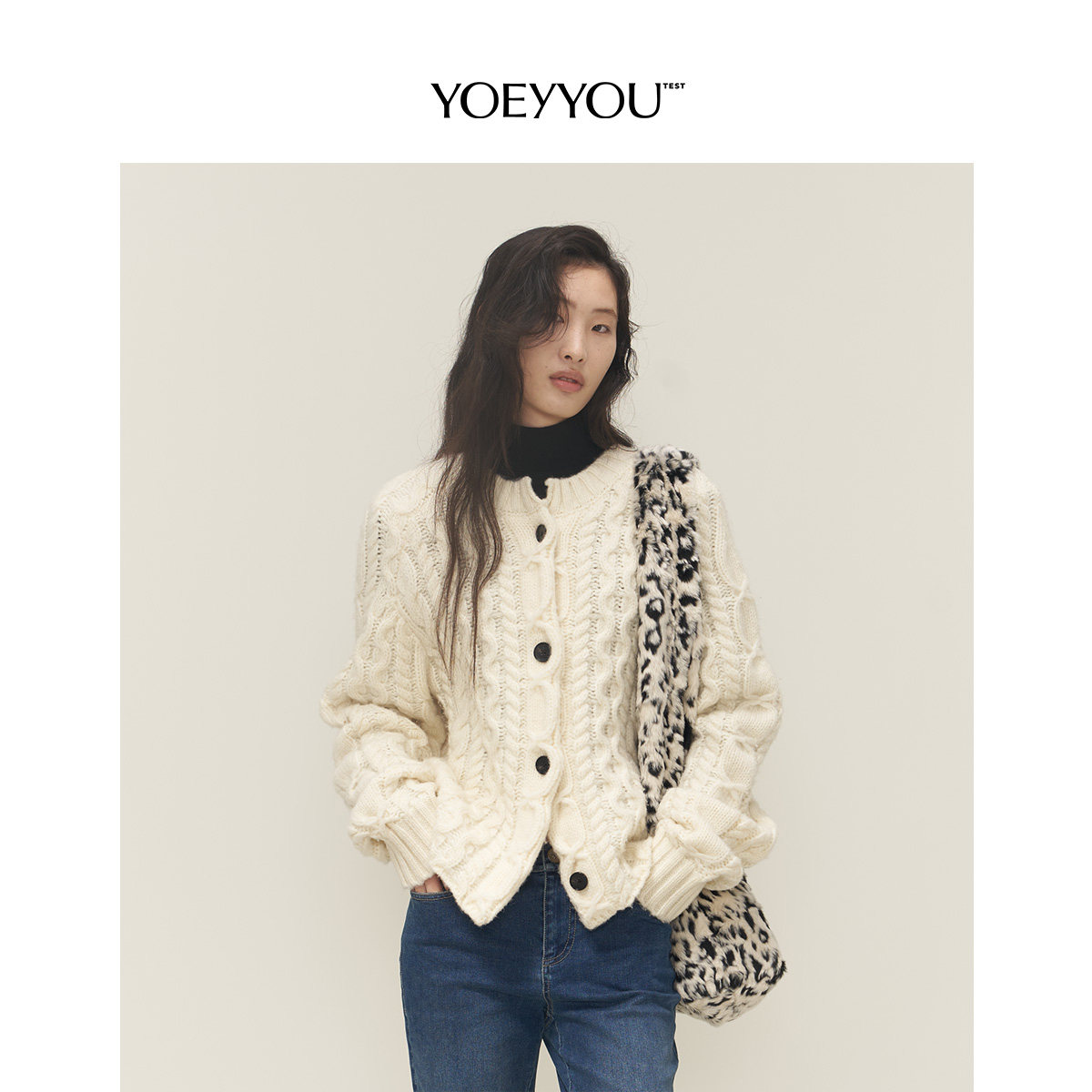 YOEYYOU圆领粗麻花开衫秋冬新品设计师款绵羊毛混纱肌理感毛衣