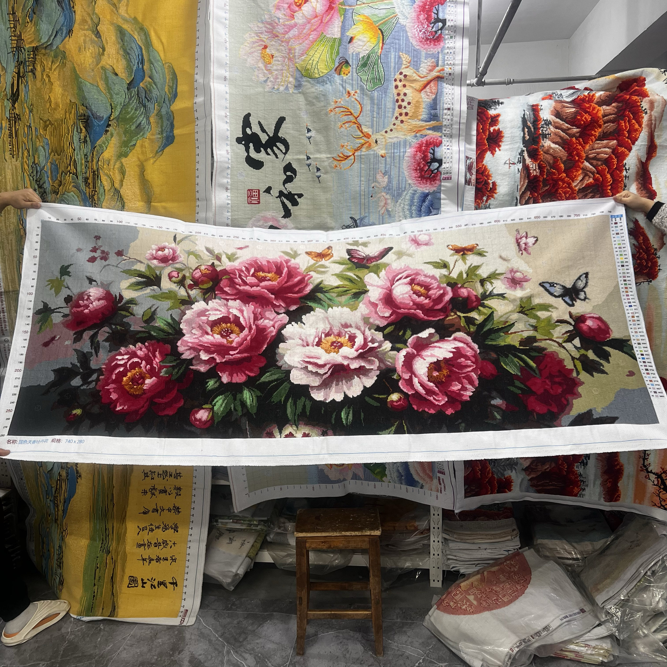 出售新款纯手工绣好的十字绣成品成品国色天香花开富贵牡丹花客厅,居家布艺,十字绣成品,淘宝优惠券,粉丝福利购,淘宝优惠卷