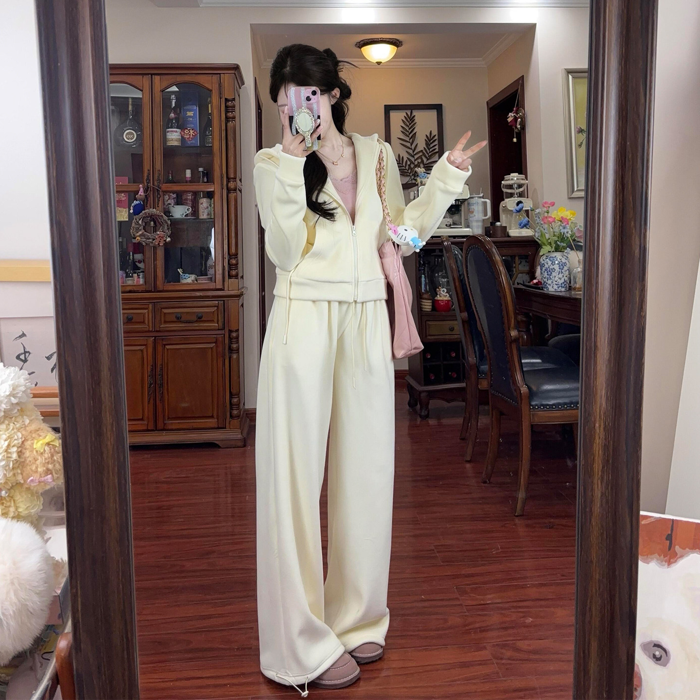 运动套装女冬季加绒加厚韩系减龄显瘦高级感连帽卫衣阔腿裤两件套,女装/女士精品,休闲运动套装,淘宝优惠券,粉丝福利购,淘宝优惠卷