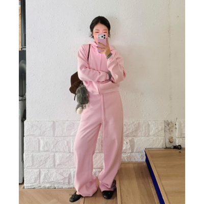 巨好看的冬装套装韩系小香风粉色