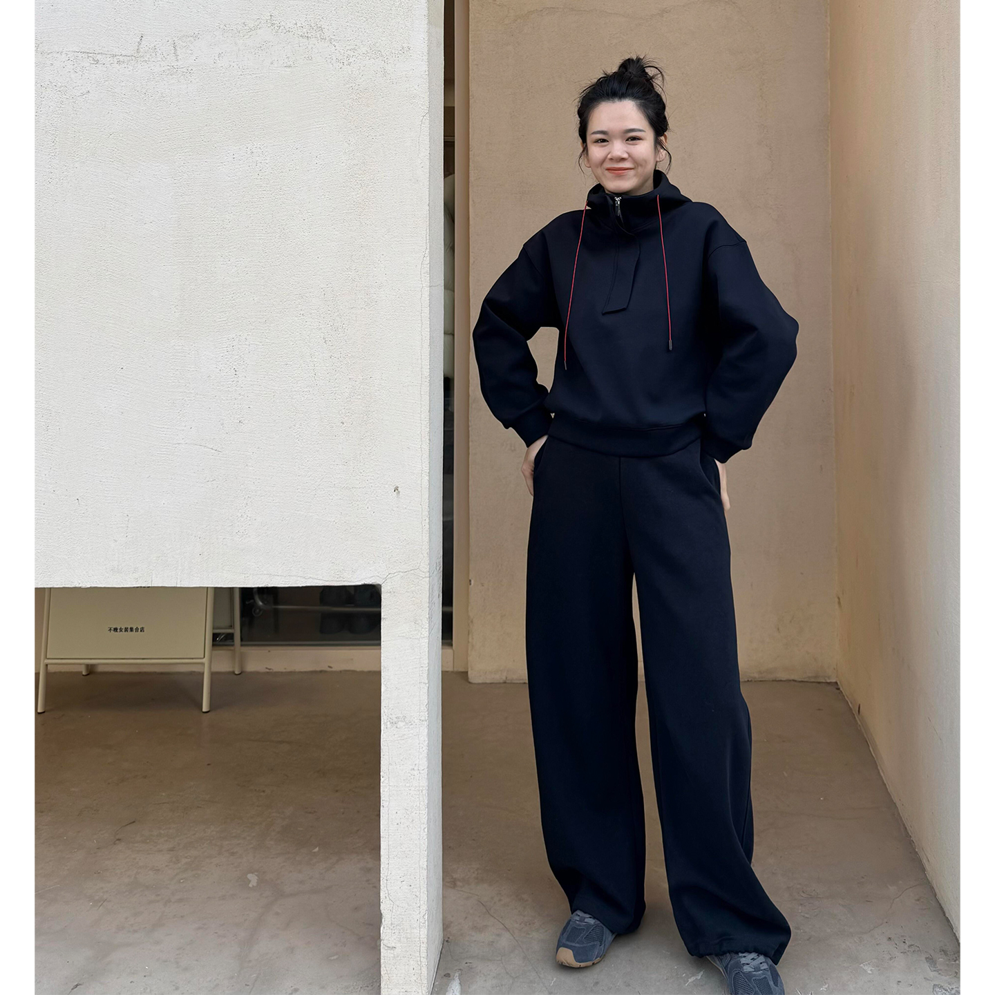 独特漂亮设计感连帽卫衣卫裤套装