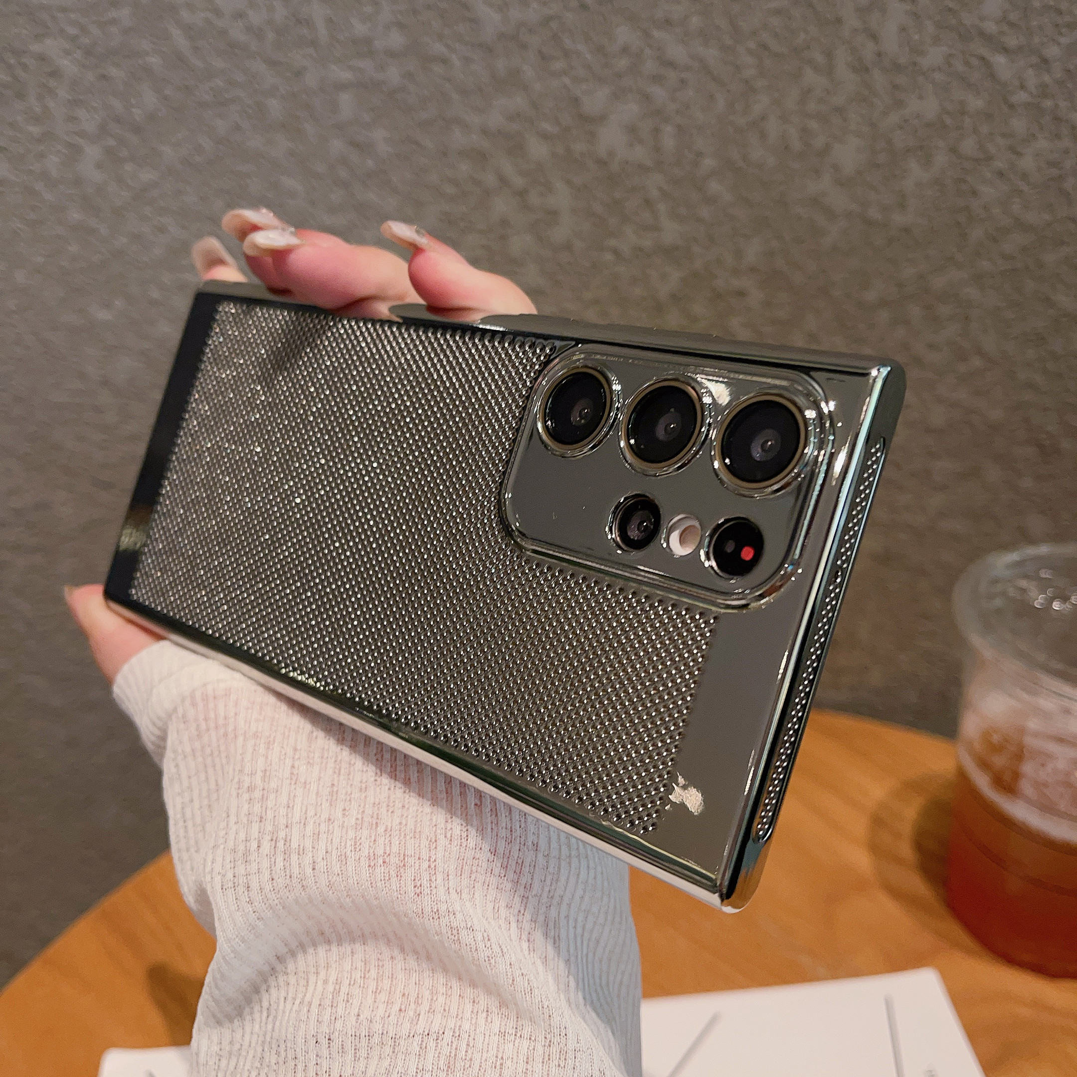 适用三星s22ultra手机壳新款s22蜂窝电镀散热S22+全包防摔s22ultra亚克力透气s22镜头全包硬壳防尘网超薄冰感