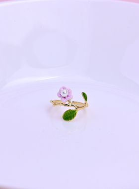 珐琅釉彩珍珠粉色小花设计戒指女