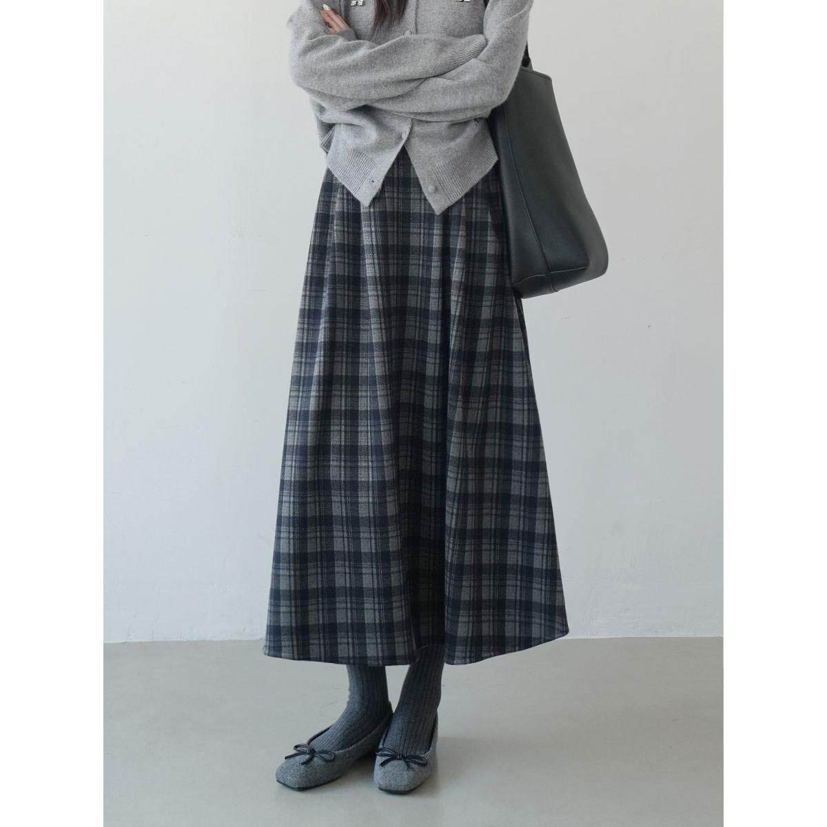 2025秋冬季新款高腰加绒格子a字小个子长款长裙子半身裙女冬天