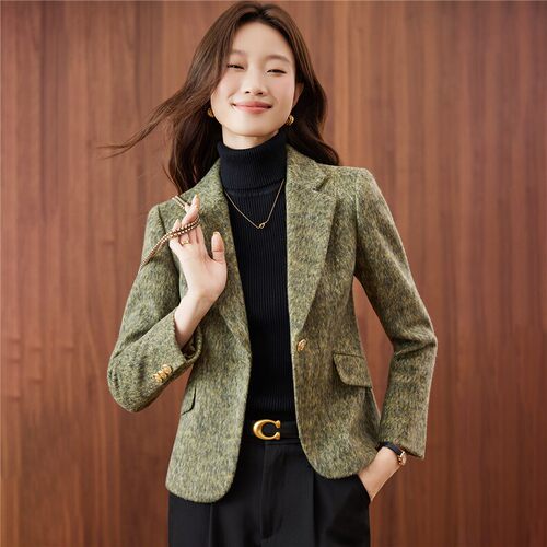 绿色毛呢西装外套女短款收腰今年新款流行感秋日外套美式显瘦宽松
