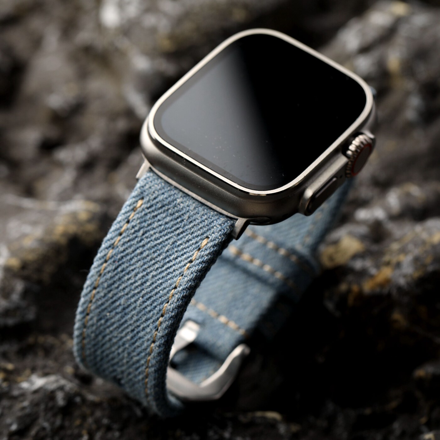 手工日本岗山牛仔布表带适配Apple watch 49MM 46MM 45MM 44M男 - 实物图