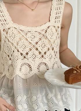 法式镂空钩花针织马甲背心女夏别致外搭无袖小衫亮片短款上衣白色