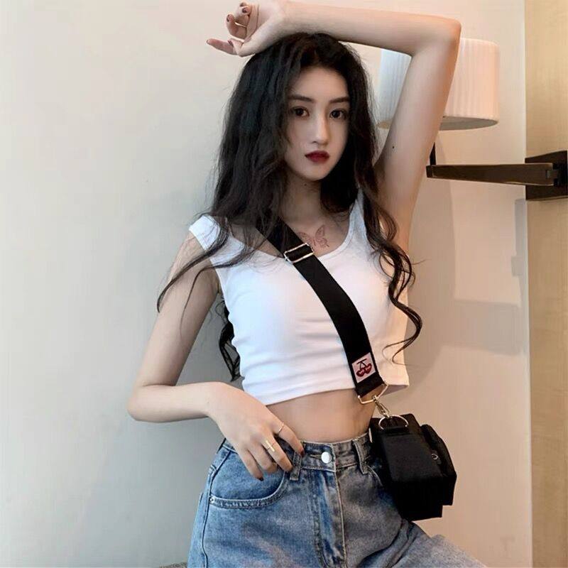 夏季吊带背心女内搭设计感小众外穿上衣打底西装针织小背心白黑色,女装/女士精品,背心吊带,淘宝优惠券,粉丝福利购,淘宝优惠卷