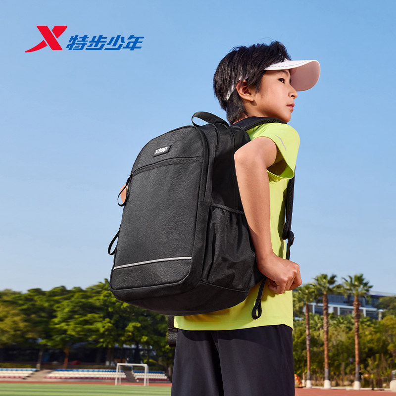 特步儿童书包2026春季新款运动双肩背包中大童户外运动风休闲风