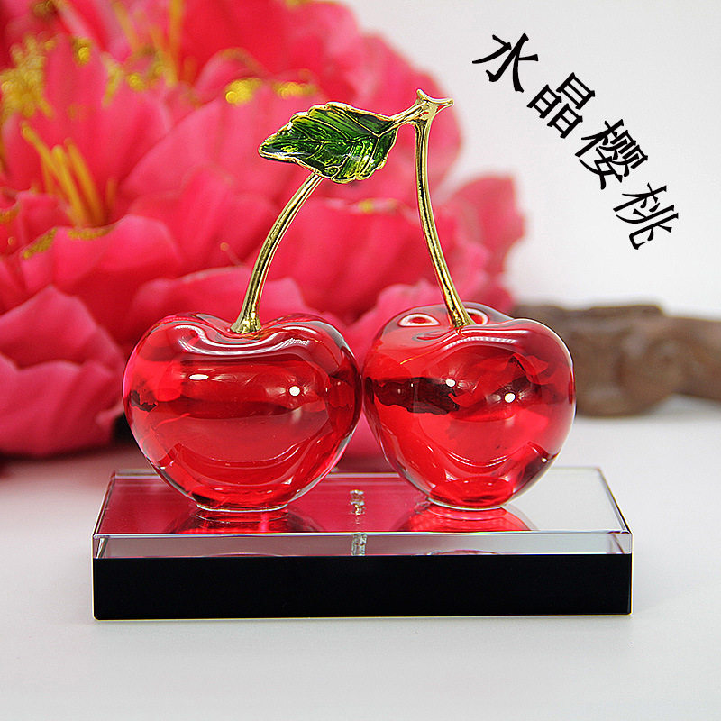 时尚可爱汽车用品车内装饰品水晶樱桃香水座车上水晶摆件车用车载