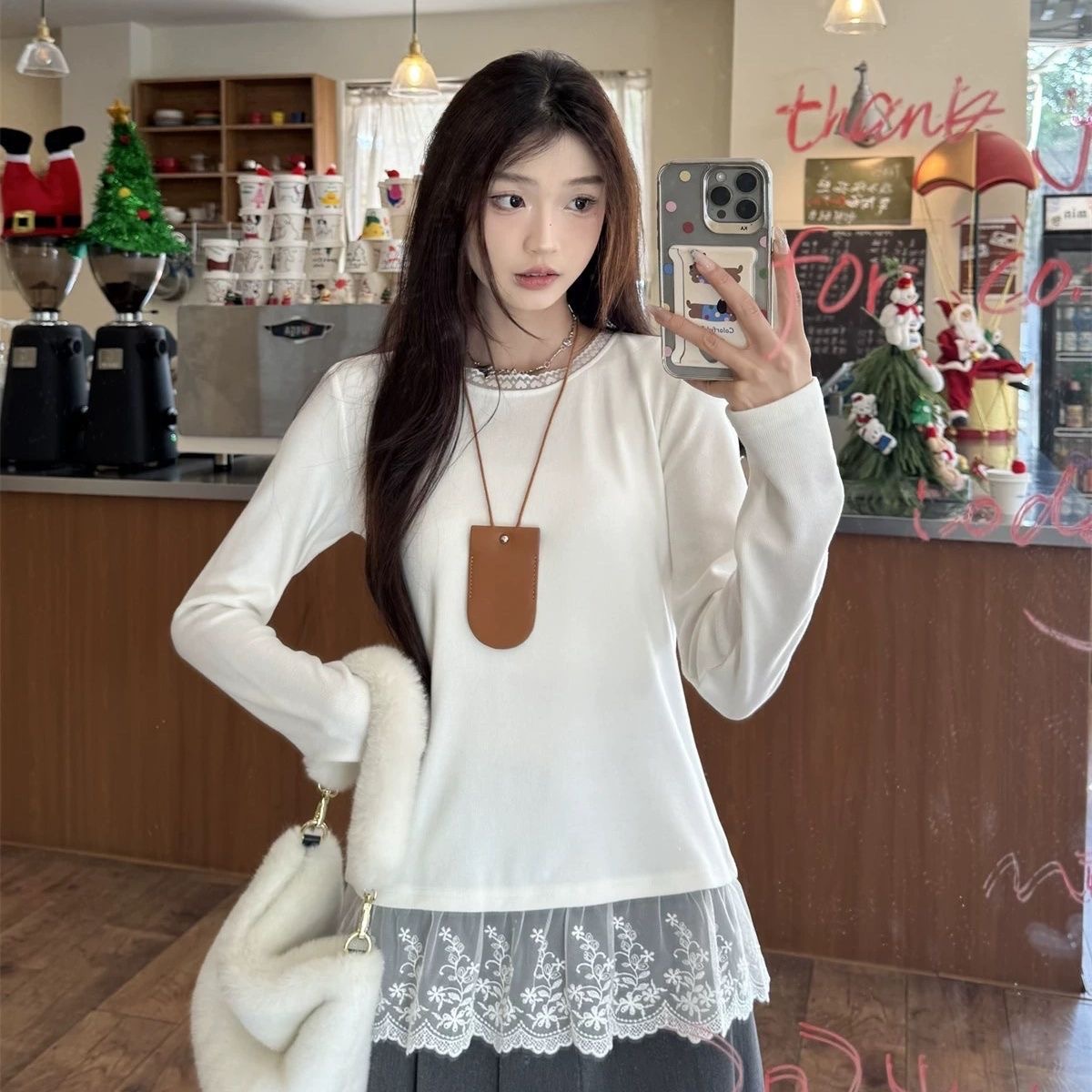 法式白色蕾丝花边内搭长袖打底衫女秋冬叠穿拼接时尚长袖t恤上衣