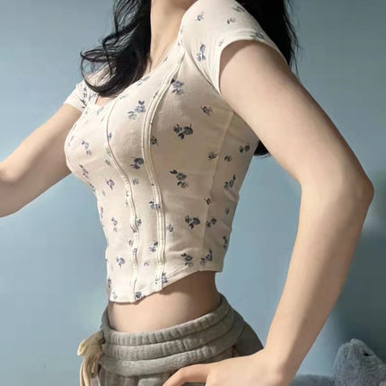 2022新款方领鱼骨短袖T恤Hollister小海鸥美式短款修身碎花上衣女