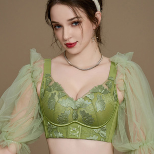 院线级水溶刺绣内衣女胸罩小胸聚拢调整型收副乳防下垂上托型文胸