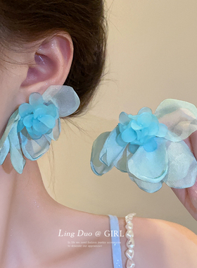 海边超仙氛围感蓝色雪纺耳钉小众设计高级耳环温柔气质度假风耳饰