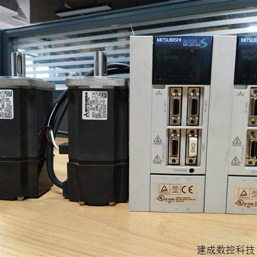 议价三菱伺服电机400W套装MR-J2S-40A+HC-KFS43质保欢迎订购免邮