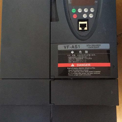 议价VFPS1-4075PL东芝7.5KW变频器全新质保一年三相380V风机水泵