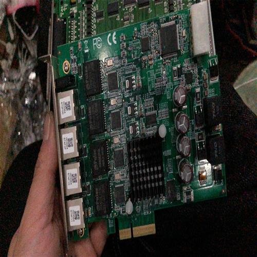 议价台湾凌华PCIe-GIE64+ 51-18519-0A50拍前询价
