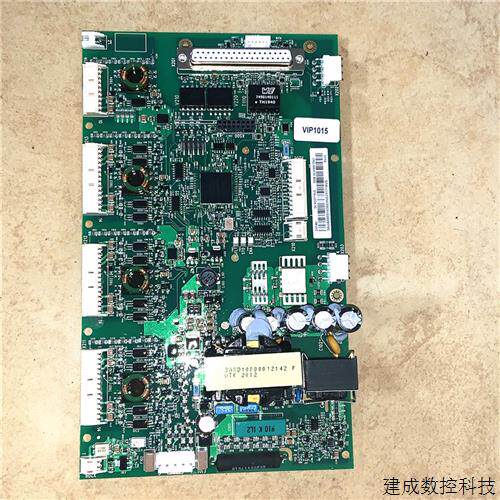 议价ZINT-592新ABBACS880变频器75-90-110KW电源板驱动主板ZINT-5
