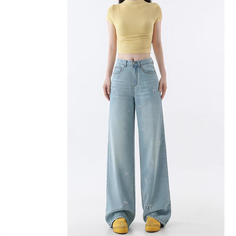 浅蓝色刺绣大码牛仔裤女春秋新款高腰宽松显瘦高腰垂感阔腿裤子