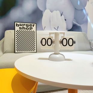 创意自动翻页钟表复古客厅摆件座钟现代简约机械时钟闹钟个性台钟