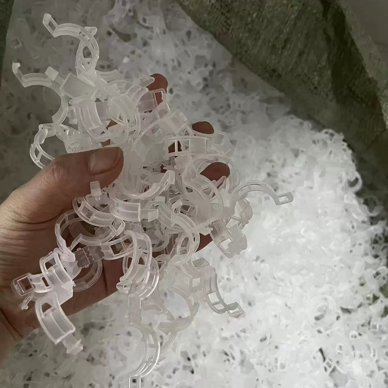 黄瓜西红柿豆角爬藤枝条固定器绿植蔬菜捆绑扎带藤蔓专用吊秧夹