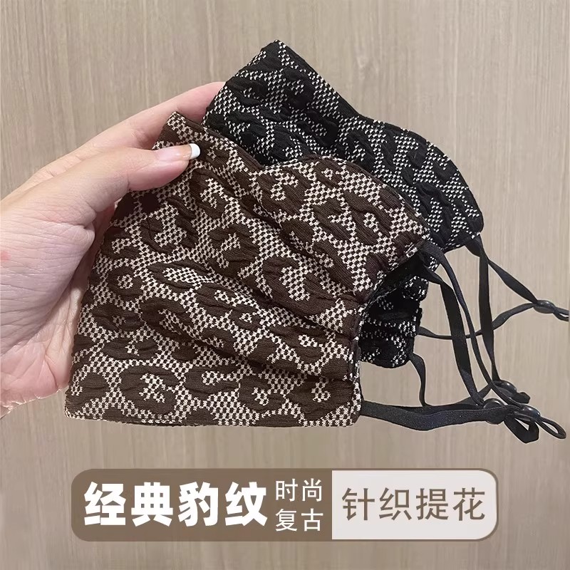 大码骑行保暖口罩女秋冬季加厚豹纹防寒透气护眼角防风面罩显脸小