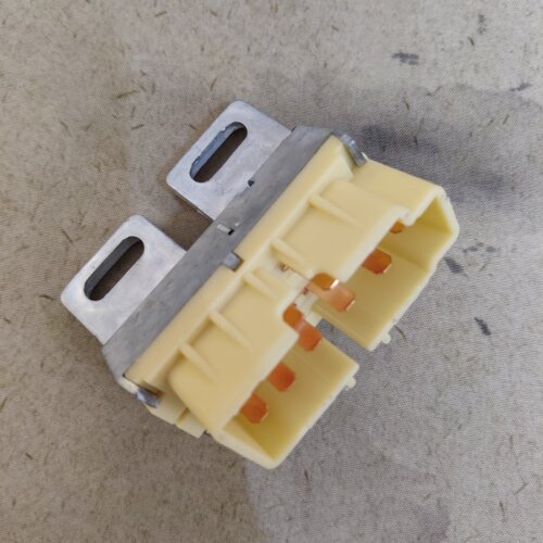 跨境 US-108 F2TZ11572 E4TZ11572A KS6635 适配福特点火开关Ford