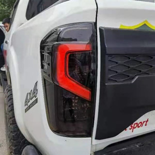 适用于15-21年纳瓦拉NP300皮卡改装21款车尾灯转向灯日行灯总成