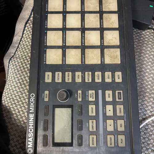 议价 MASCHINE MIKRO MK2 MIDI打击垫控 可维修