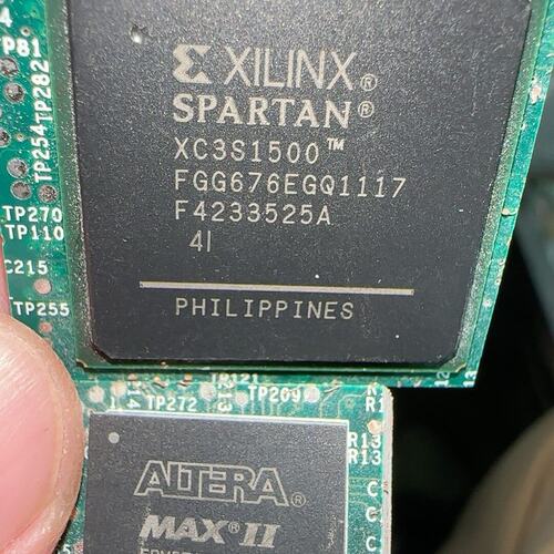 议价XC3S1500-FGG676；EPM570F256 切板旧可维修