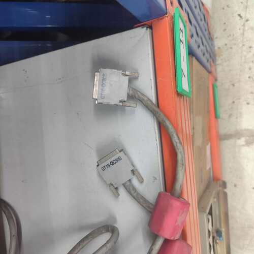 议价 GT15-QC30B连接器线缆一根，如图旧的，介意勿拍。 可维修