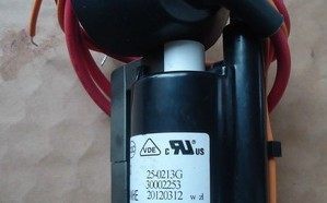 30001452彩行输出变压器 0213G 适用于原装 康佳电视机高压包BSC25