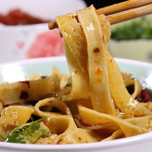 锅巴粉贵州特产绿豆粉绿豆粉皮遵义羊肉粉宽粉铜仁盘子粉贵州小吃