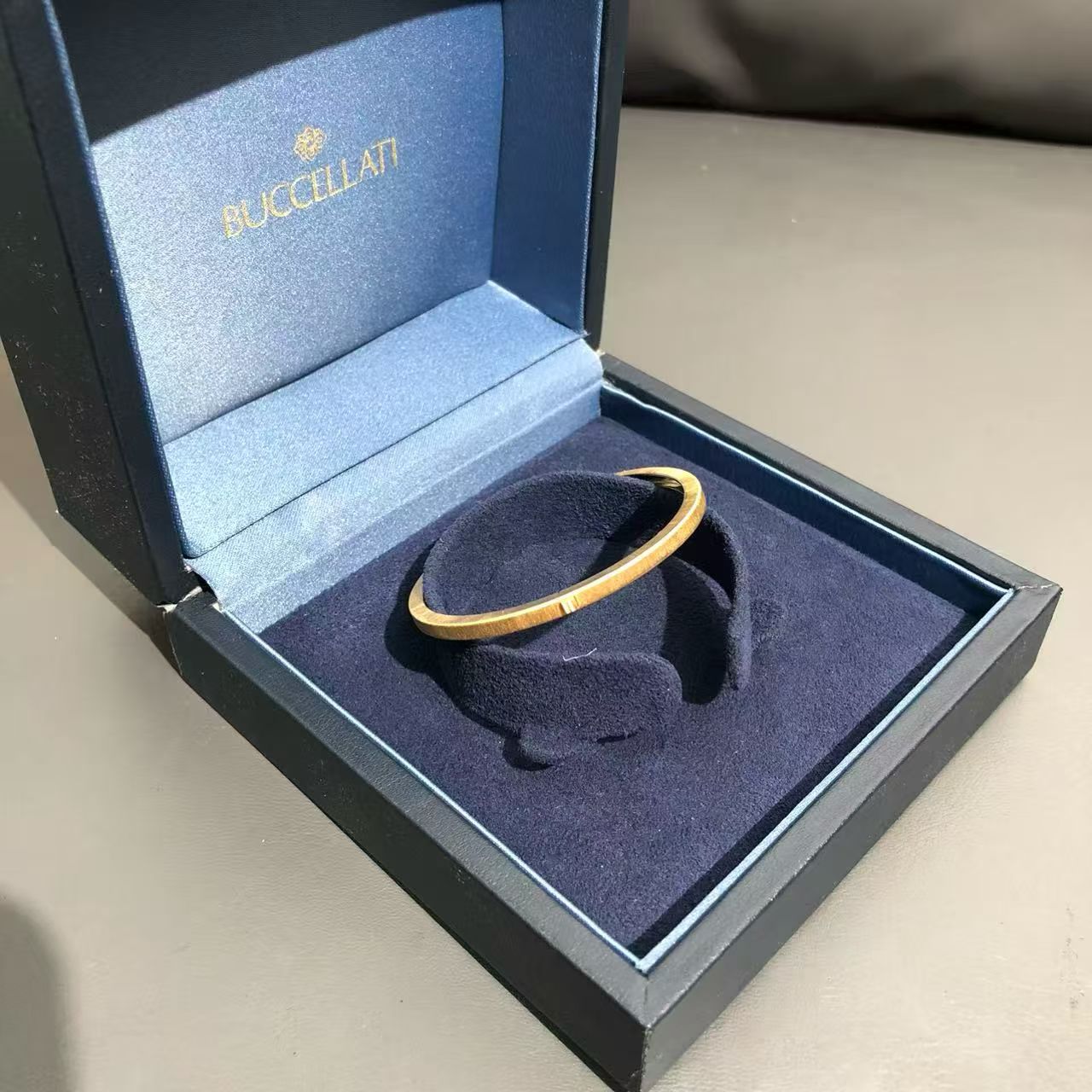 二手推荐布契拉提macri3mm黄金手镯男女同款简约大气优雅金镯子